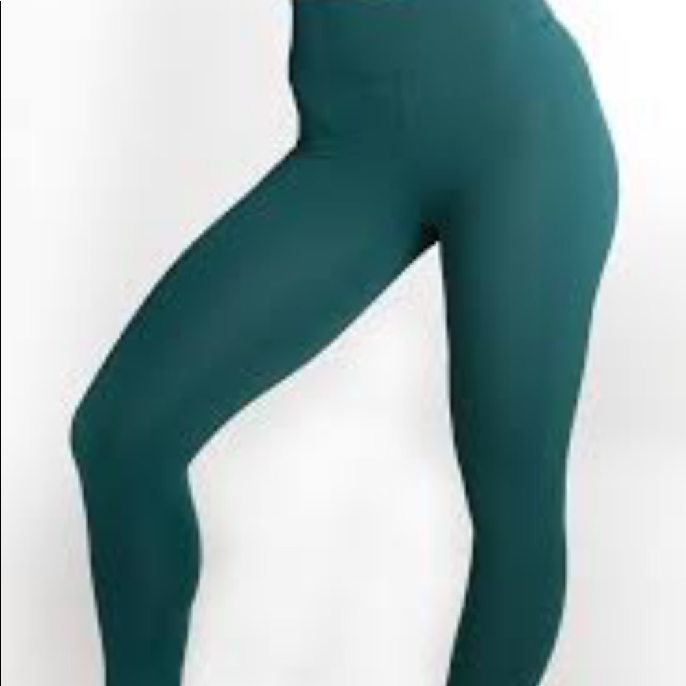 Lindsay Double Take | Size M | Emerald Aisle